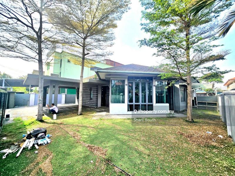 Bungalow House for Sale in Taman Ampang Utama, Ampang by Sharil Routh - iProperty.com.my