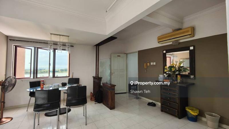 Kondominium untuk Dijual di The Golden Coast oleh Shawn Teh - iProperty.com.my