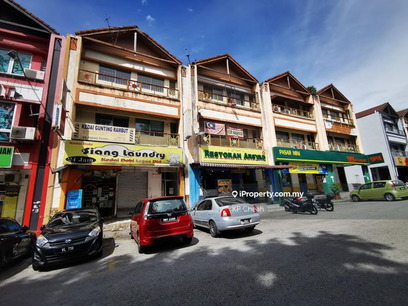 For Sale - Taman Equine, Putra Permai Shoplot