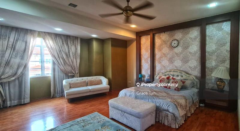 Bungalow House untuk Dijual di Bandar Putra Permai, Seri Kembangan oleh Grace Tan - iProperty.com.my