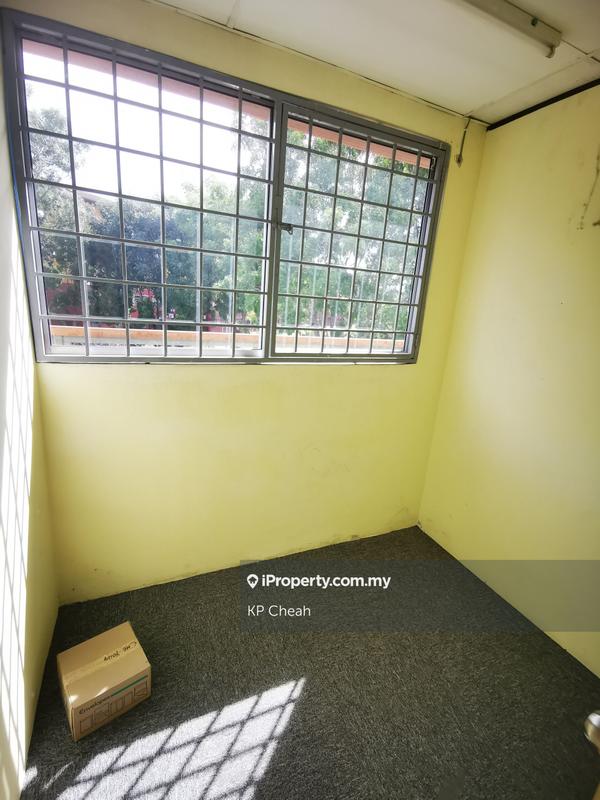 For Sale - Taman Equine, Putra Permai Shoplot