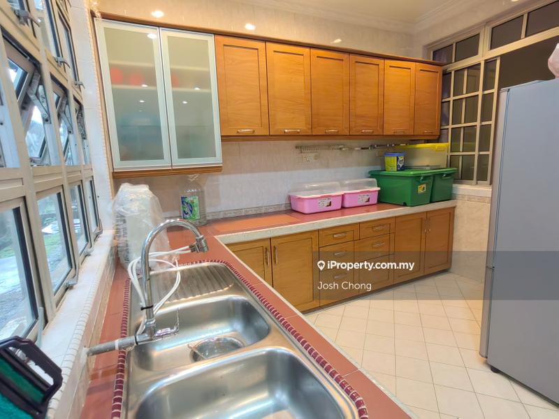Rumah Berangkai 2.5 Tingkat untuk Dijual di Seksyen 7, Shah Alam oleh Josh Chong - iProperty.com.my