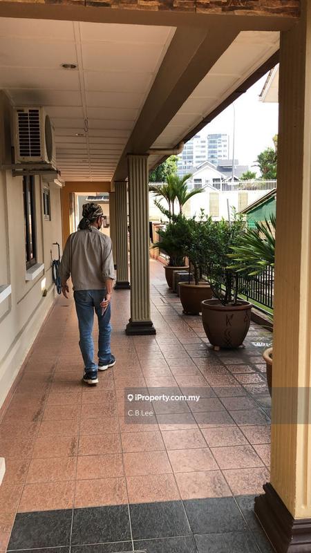 Banglo untuk Dijual di Bandar Tun Hussein Onn, Cheras oleh C.B.Lee - iProperty.com.my