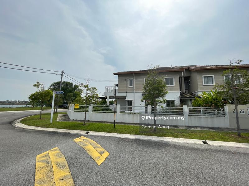 Rumah Berkembar untuk Dijual di Taman Desiran Bayu, Puchong oleh Gordan Wong - iProperty.com.my
