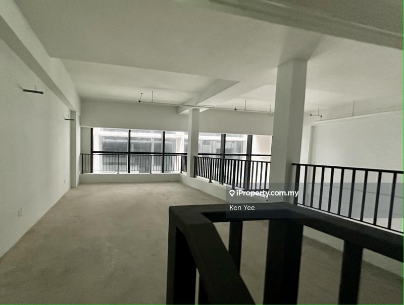 For Rent - Emhub 3 in 1 Warehouse-Retail-Office in KD, PJ, Selangor