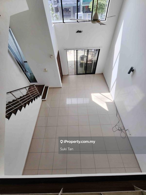3-storey Terraced House for Sale in Lake Fields, Sungai Besi by Suki Tan - iProperty.com.my