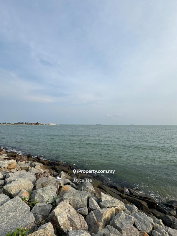 For Sale - Cove Residence