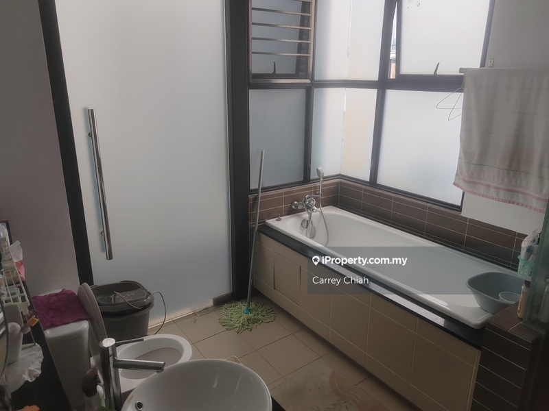 2.5-storey Terraced House for Sale in Lake Edge, Puchong by Carrey Chiah - iProperty.com.my