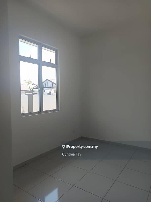 Rumah Berkembar untuk Dijual di Taman Bukit Senawang, Senawang oleh Cynthia Tay - iProperty.com.my