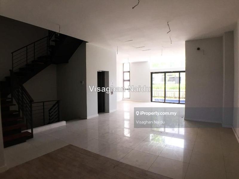Rumah Berangkai 3.5 Tingkat untuk Dijual di Fields of Gold Villa Senja Taman Anggun, Rawang oleh Visaghan Naidu - iProperty.com.my
