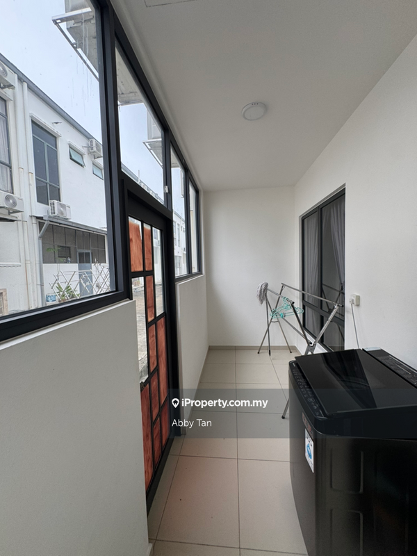 Rumah Teres untuk Disewa di Lunaria Resort Home, Bandar Sri Sendayan oleh Abby Tan - iProperty.com.my