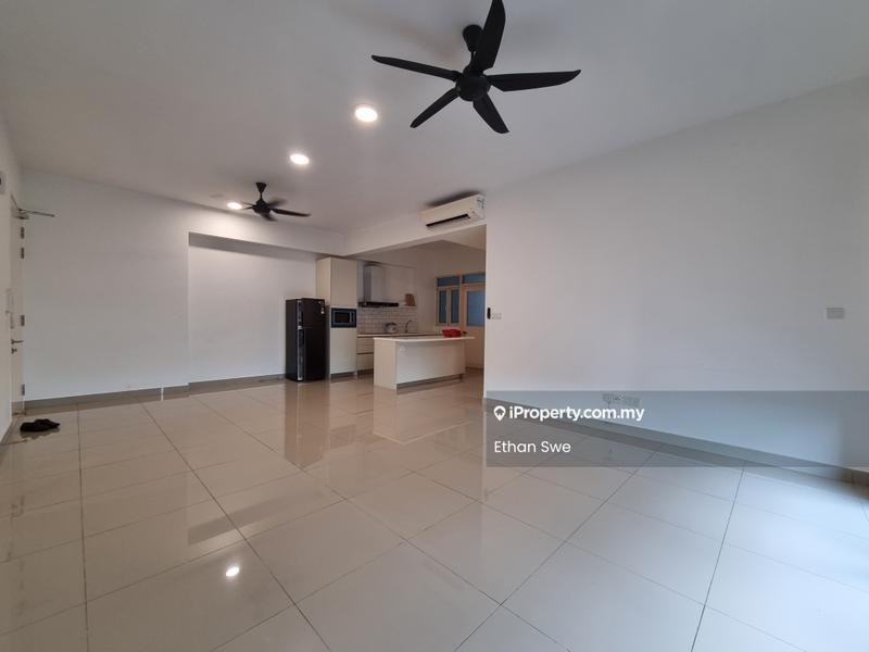 Service Residence for Sale in East Parc @ Manjalara by Ethan Swe - Living Room - iProperty.com.my