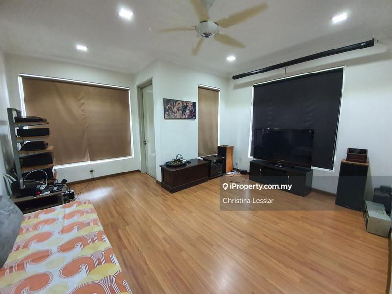 Rumah Teres 2.5-Tingkat untuk Dijual di USJ Heights, Subang Jaya oleh Christina Lesslar - iProperty.com.my