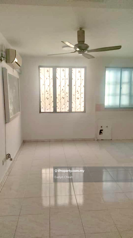 Townhouse for Sale in Bayan Lepas, Bayan Baru by Evelyn Cheah - iProperty.com.my