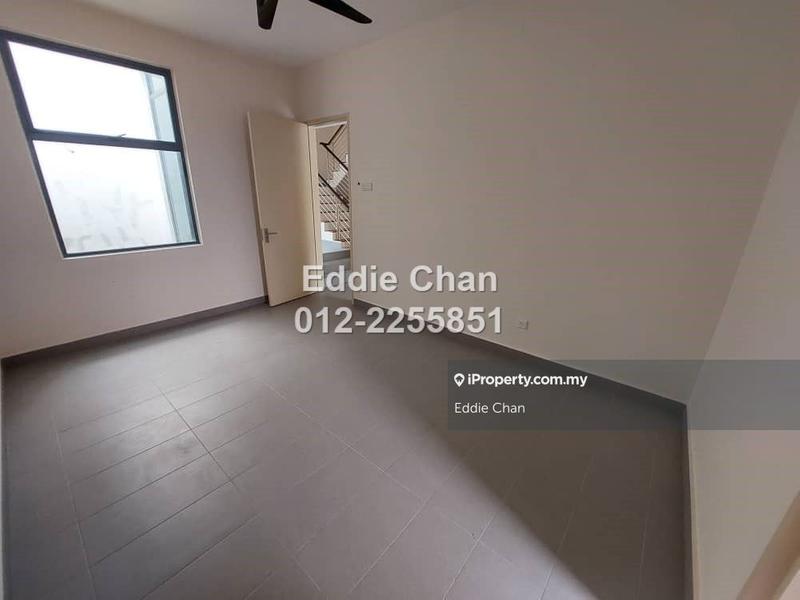 Rumah Berangkai 3 Tingkat untuk Dijual di Ukay Tropika, Hulu Kelang, Ampang, Ulu Kelang oleh Eddie Chan - iProperty.com.my