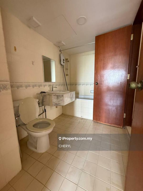 Condominium for Sale in Seaview Garden by CHERYL - Bathroom - iProperty.com.my
