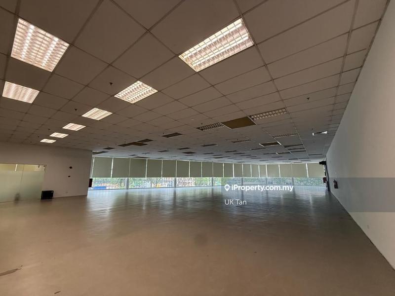 For Rent - Freehold Temasya @ Glenmarie Shah Alam Factory/ Warehouse (Suitable for Car Automotive Center)