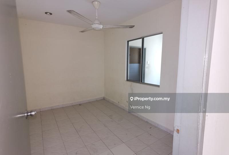 Rumah Pangsa untuk Dijual di Taman Putra Perdana oleh Vernice Ng - iProperty.com.my