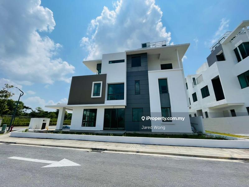 Rumah Teres 3-Tingkat untuk Dijual di Lake Point Residence, Cyberjaya, Cyberjaya oleh Jared Wong - iProperty.com.my