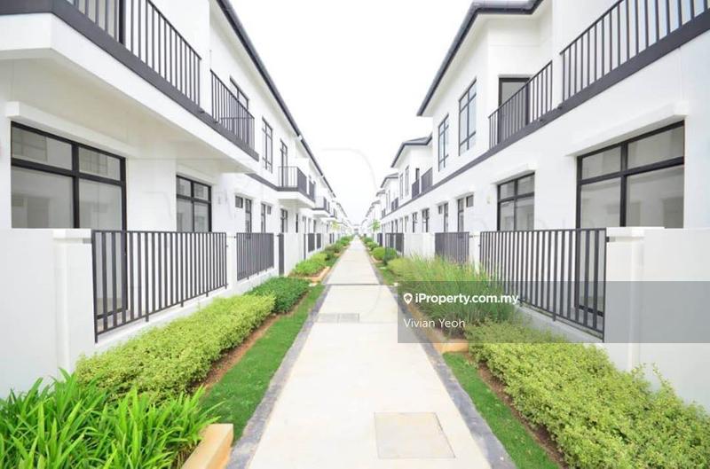 Rumah Berangkai 2 Tingkat untuk Dijual di Bandar Puncak Alam, Puncak Alam oleh Vivian Yeoh - iProperty.com.my
