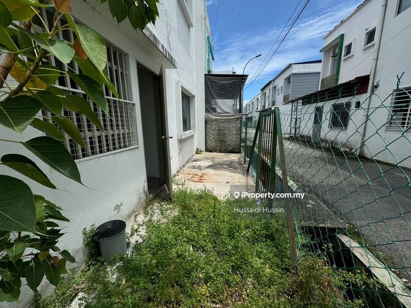 3-storey Terraced House for Sale in Semenyih, Selangor by Hussaidi Hussin - iProperty.com.my