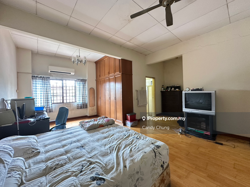 Rumah Berangkai 2 Tingkat untuk Dijual di Bukit Jelutong, Shah Alam oleh Candy Chung - iProperty.com.my