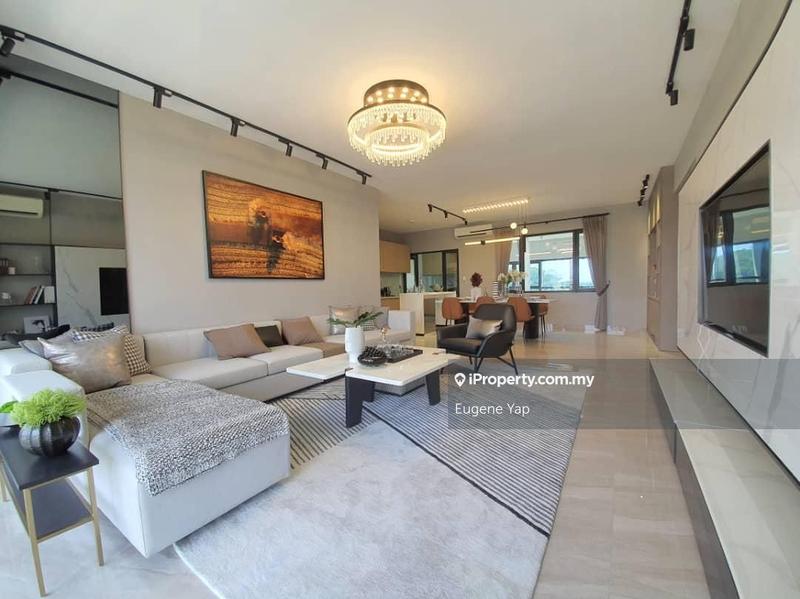 For Sale - Baron Residence @ Lake City