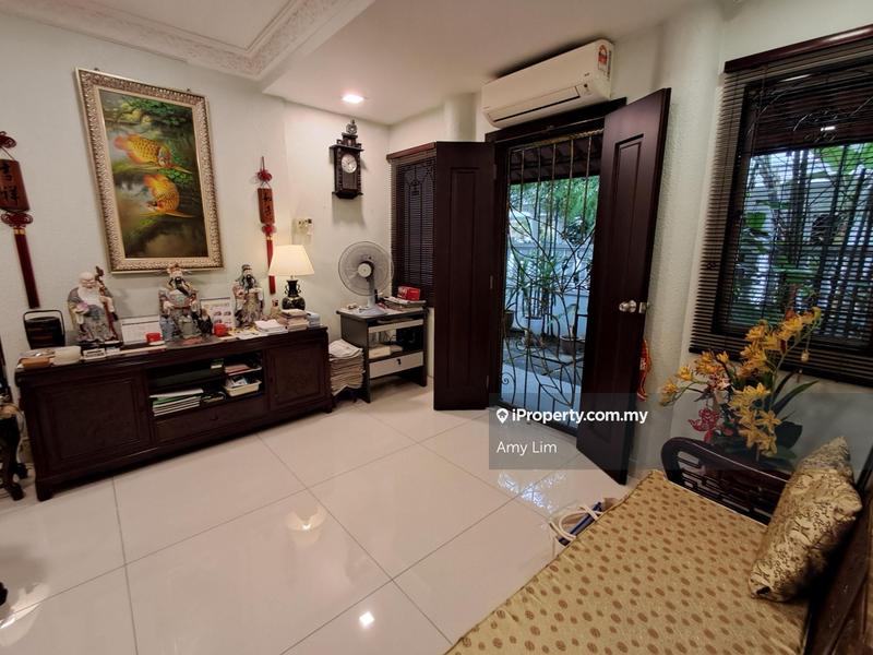 Semi-Detached House for Sale in Usj 5, Subang Jaya by Amy Lim - iProperty.com.my