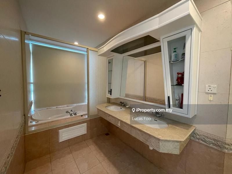 Kondominium untuk Disewa di Gurney Beach Resort oleh Lucas Foo - iProperty.com.my