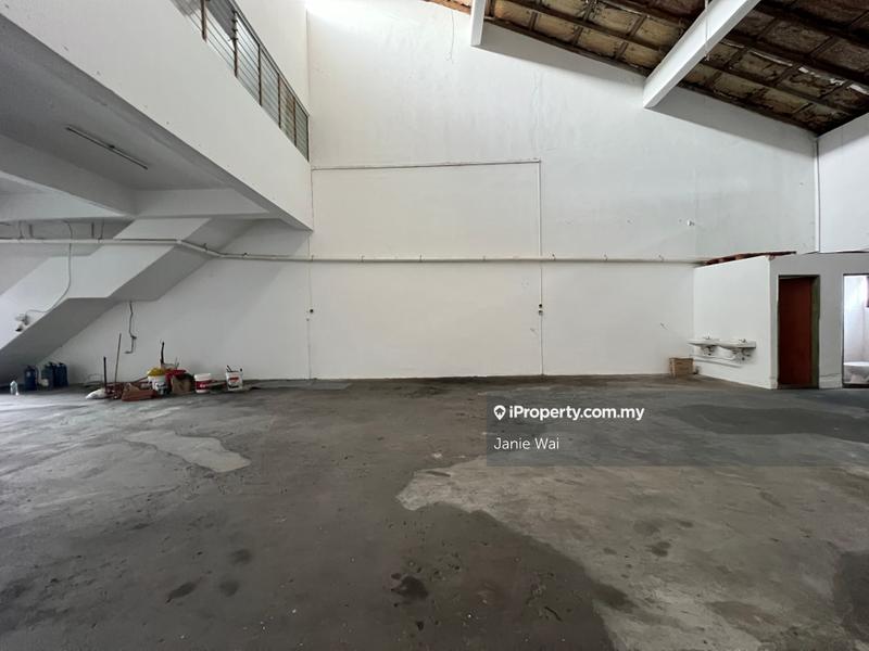 Terrace Factory for Sale in Serdang Raya, Seri Kembangan by Janie Wai - iProperty.com.my