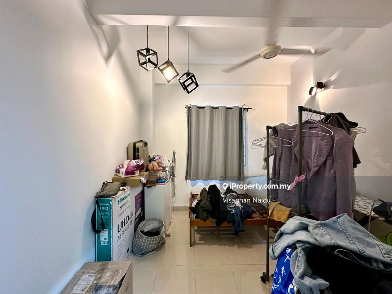 Bungalow House for Sale in Bandar Country Homes, Rawang by Visaghan Naidu - iProperty.com.my