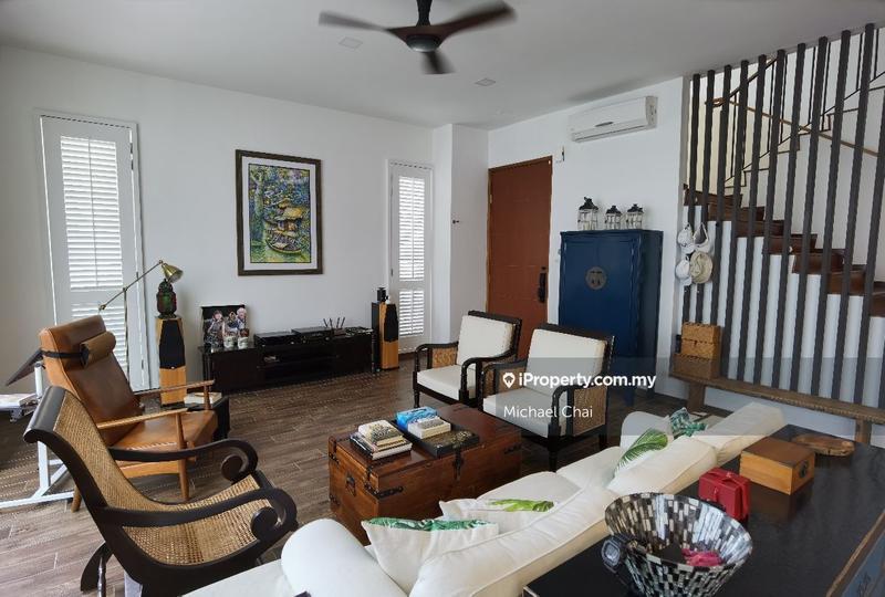 Bungalow House for Sale in Jalan Villa 2/1, Lake Front Villa, Cyberjaya by Michael Chai - iProperty.com.my