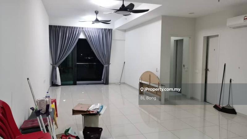 Service Residence for Sale in Ong Kim Wee Residence by BL Bong - iProperty.com.my