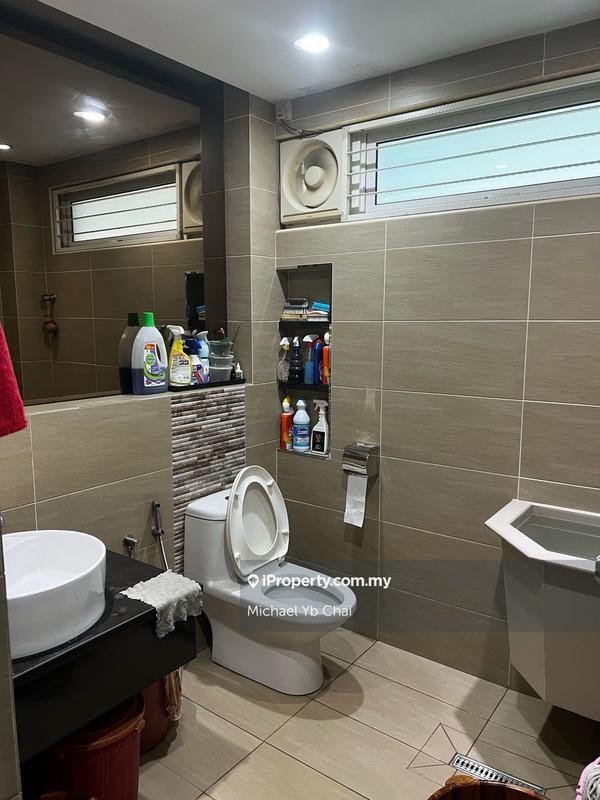 Rumah Teres 2-Tingkat untuk Dijual di Taman Bukit Serdang, Seri Kembangan oleh Michael Yb Chai - iProperty.com.my