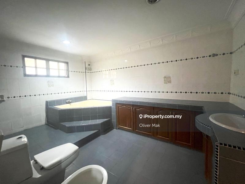Bungalow House for Rent in Taman Overseas Union (Taman Oug), Jalan Klang Lama (Old Klang Road) by Oliver Mak - iProperty.com.my