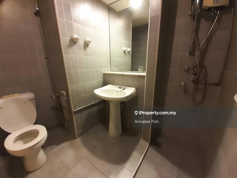 Condominium for Sale in Impiana On The Waterfront Condominium by Annabel Poh - iProperty.com.my
