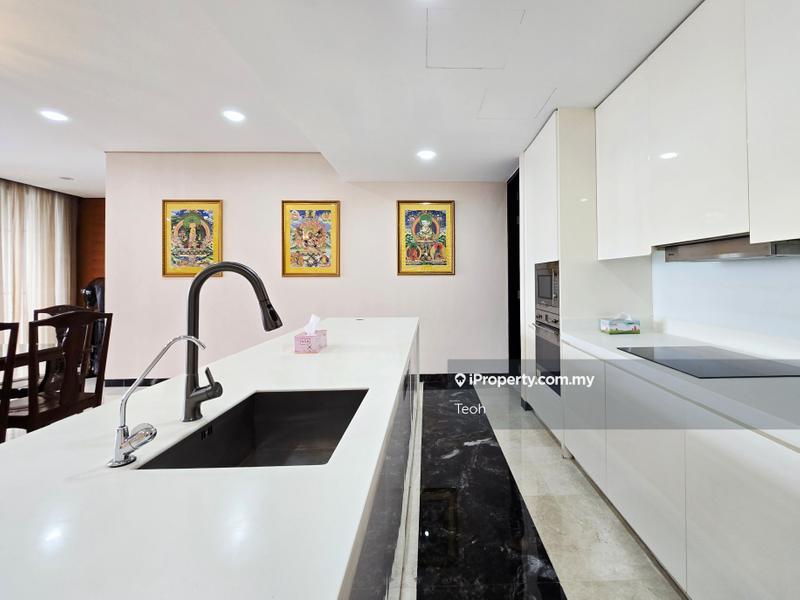 For Rent - Condominium @ The Troika