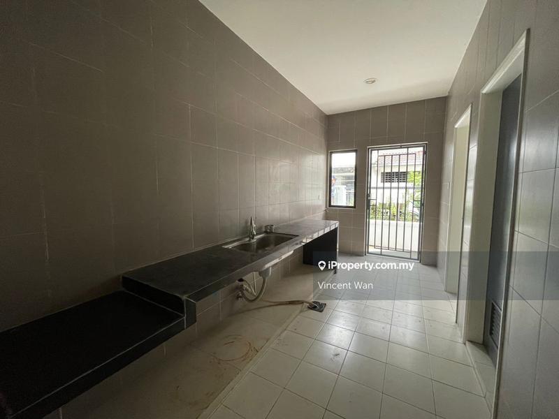 2.5-storey Terraced House for Sale in Sutera Damansara 2.5 Storey Superlink House, Petaling Jaya by Vincent Wan - iProperty.com.my