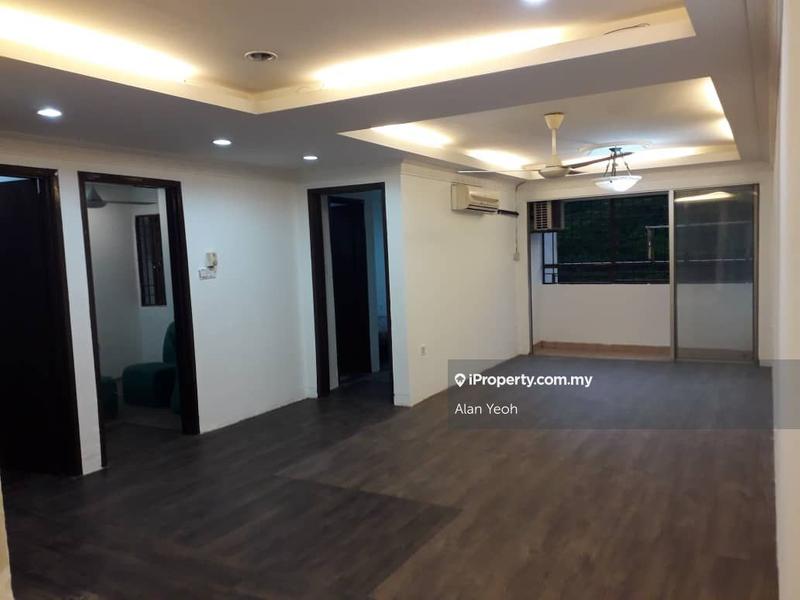 For Sale - Flora Damansara Flat