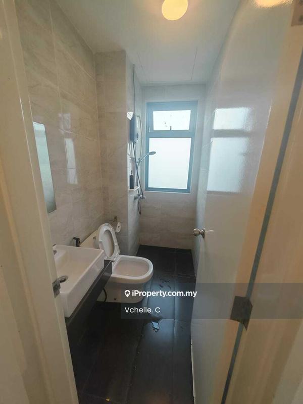 Condominium for Sale in SKS Pavillion Residences by Vchelle Chong - Bathroom - iProperty.com.my