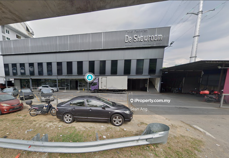 For Rent - Main Road, High Exposure, 5sty Bungalow Warehouse, Jalan Persiaran Dagang, Bandar Sri Damansara