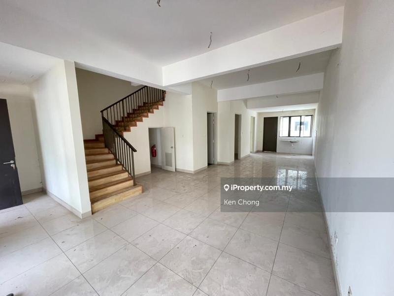 Rumah Teres 3-Tingkat untuk Dijual di Taman Anggun 3, Rawang oleh Ken Chong - iProperty.com.my