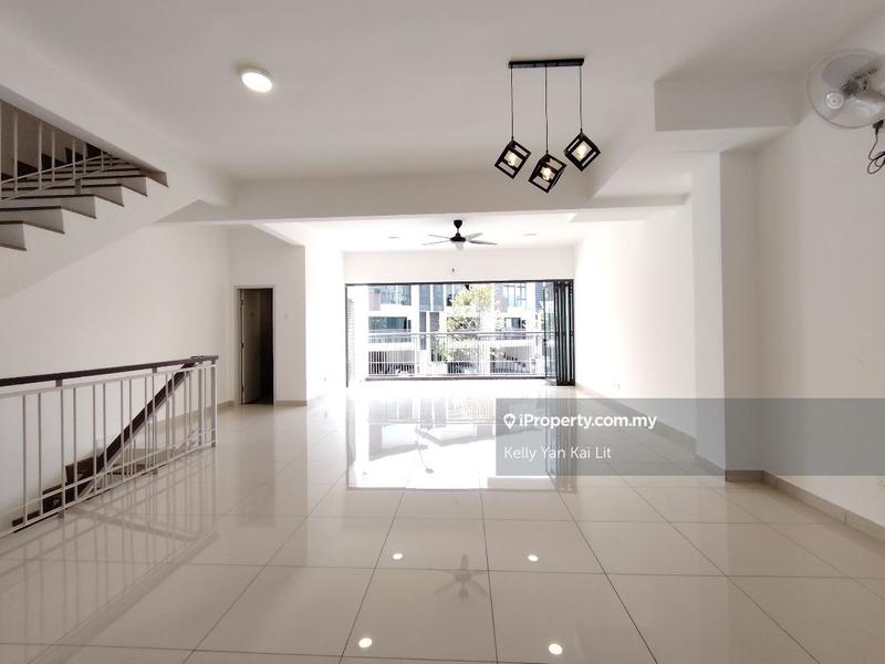 Rumah Teres 3-Tingkat untuk Dijual di Park Residence, Seri Kembangan oleh Kelly Yan Kai Lit - iProperty.com.my