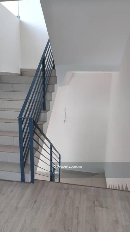 Rumah Berangkai 3 Tingkat untuk Dijual di Bandar Nusaputra, Puchong oleh Ann - iProperty.com.my