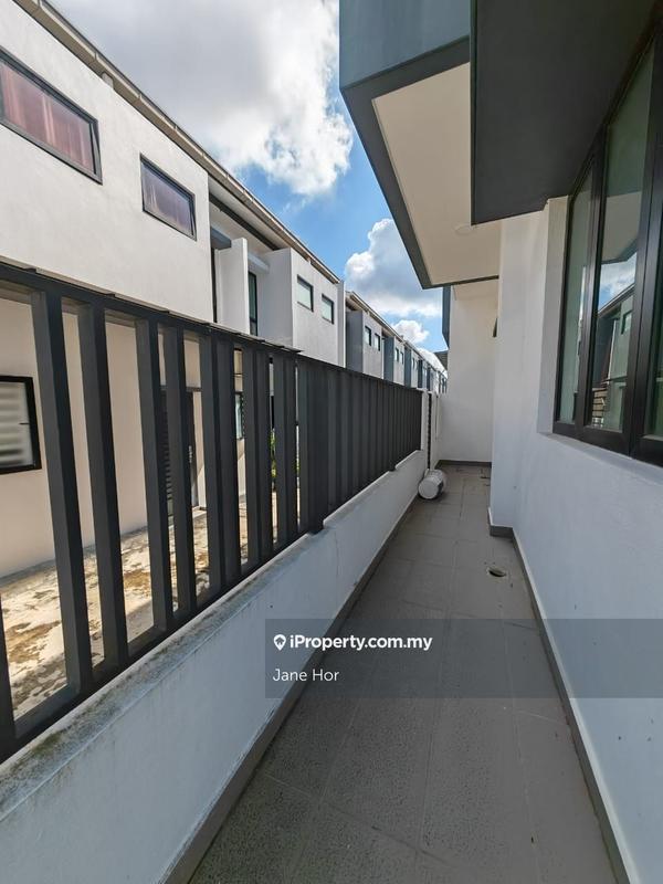 Rumah Teres 2-Tingkat untuk Dijual di 16 Sierra, Puchong oleh Jane Hor - iProperty.com.my