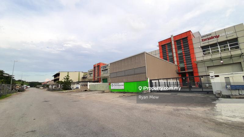 Kilang Berkembar untuk Disewa di Taman Industri Puchong, Puchong oleh Ryan Mew - iProperty.com.my