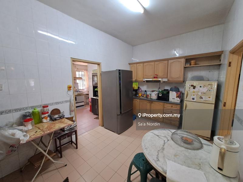 Rumah Berangkai 2 Tingkat untuk Dijual di Bukit Jelutong, Shah Alam oleh Sa'a Nordin - iProperty.com.my