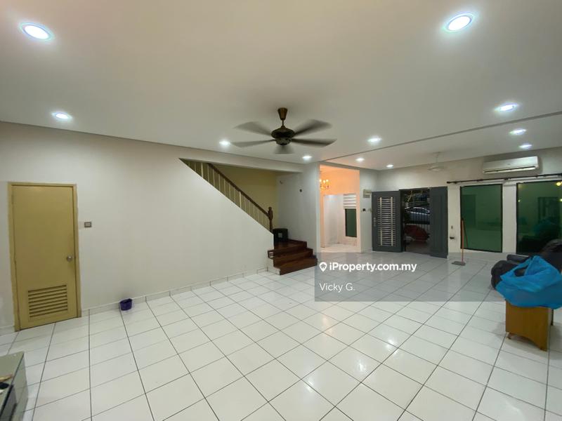 2-storey Terraced House untuk Dijual di Bukit Rahman Putra, Sungai Buloh oleh Vicky G. - iProperty.com.my