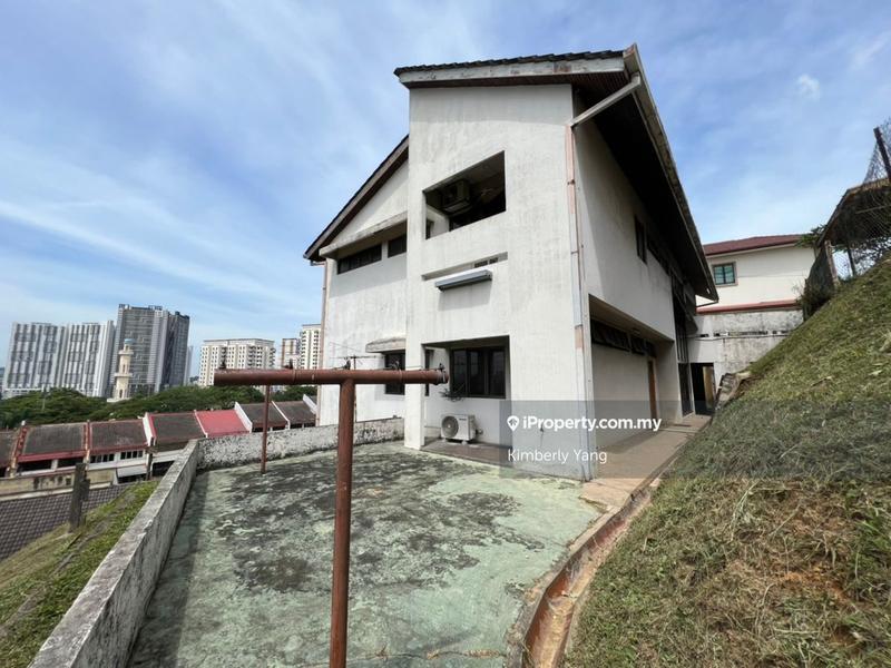 Banglo untuk Dijual di TAMAN DESA-WELL DESIGNED HOUSE, NICE VIEWS!, Taman Desa oleh Kimberly Yang - iProperty.com.my