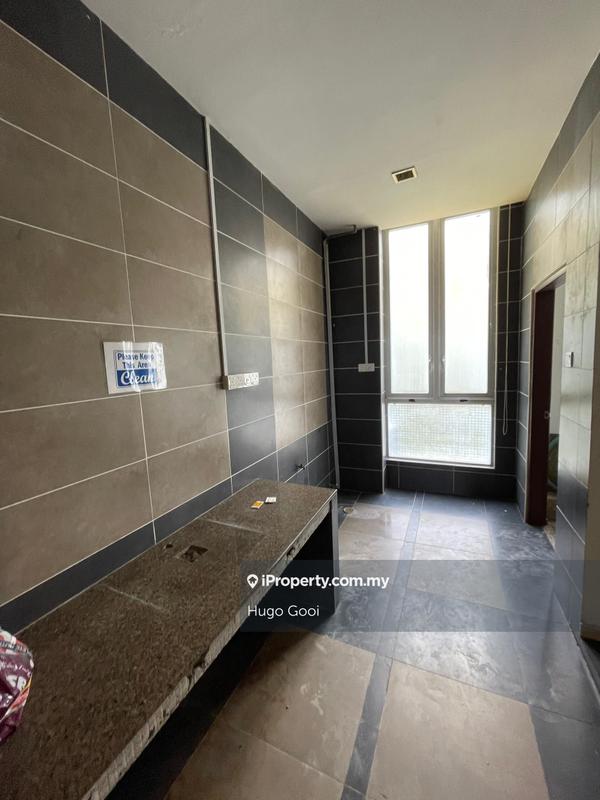 Banglo untuk Dijual di Country Heights, Kajang oleh Hugo Gooi - iProperty.com.my